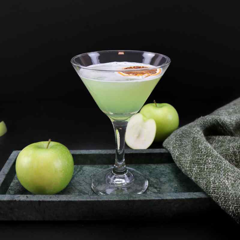 Apple Martini opskrift med æblelikør og vodka.